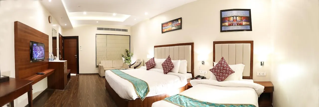 Hotel Tridev Варанаси 4*,  Индия